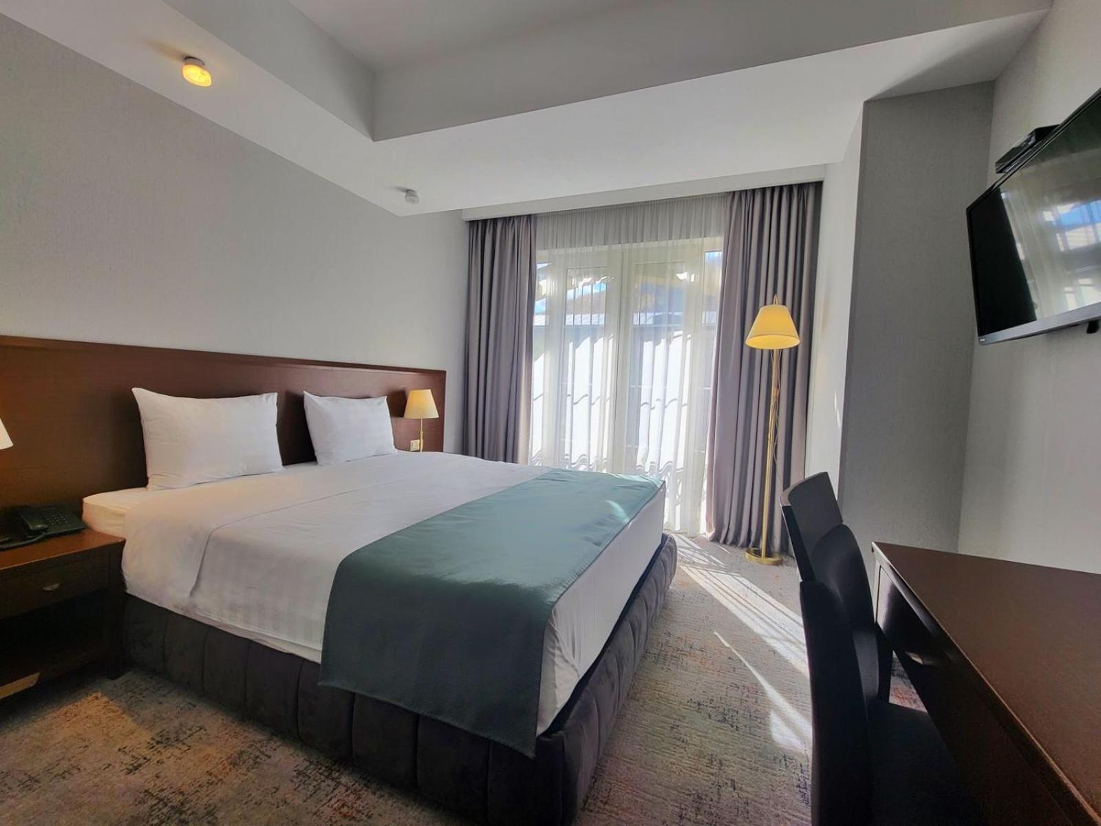A5 Hotel Tiflis Dış mekan fotoğraf