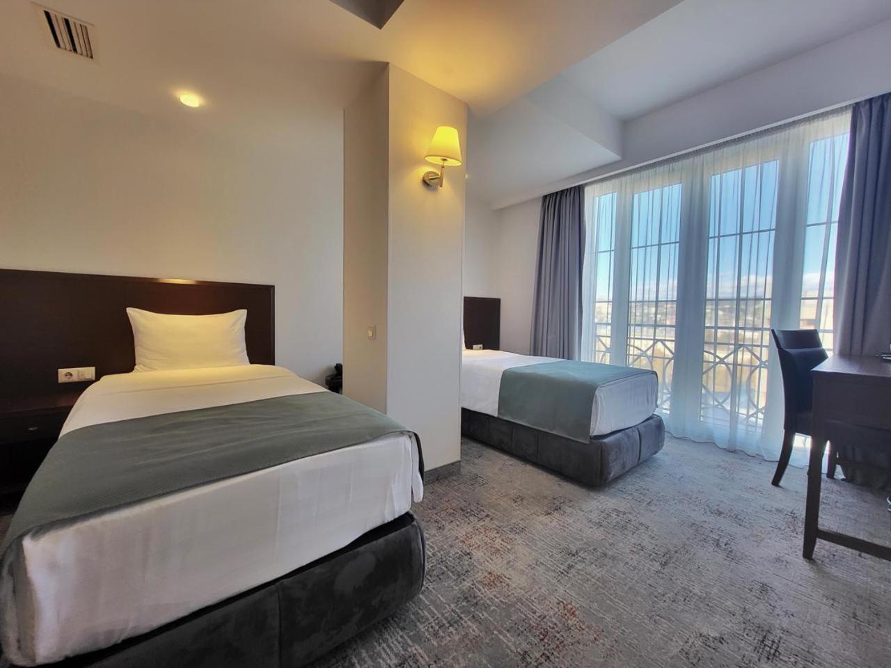 A5 Hotel Tiflis Dış mekan fotoğraf
